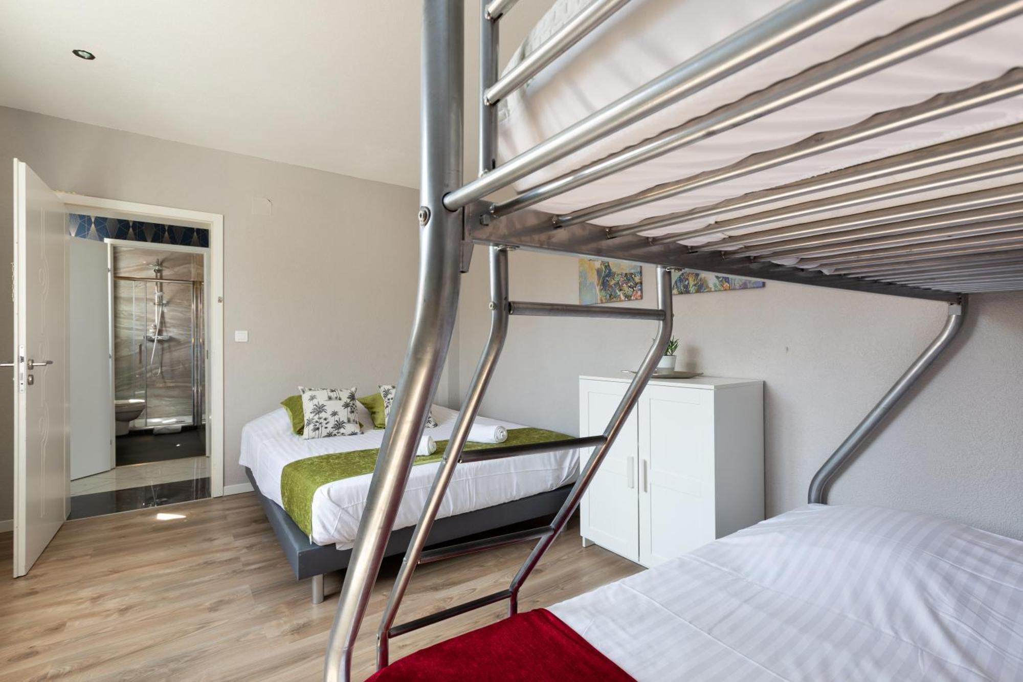 Gites Spa Strasbourg - Villa Ours - Spa Prive, Sauna, Borne D'Arcade, Babyfoot Ittenheim Exterior foto